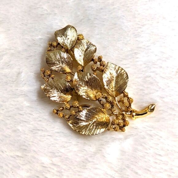 Vintage 1950's Signed Lisner Textured Leaf/Branch Brooche - Picture 7 of 12